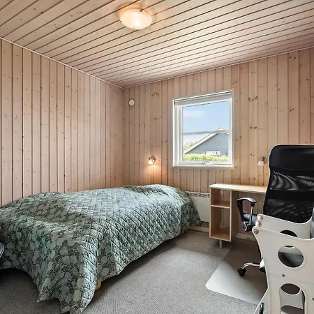 Holiday home Cozy In With Wifi *