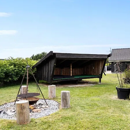 Holiday home Cozy In With Wifi Tarm